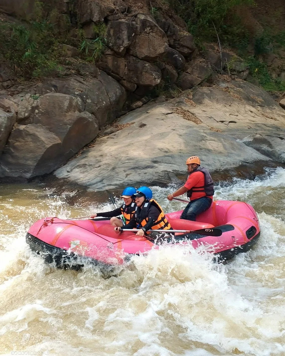 1 Day Trekking, Waterfall & White Water Rafting