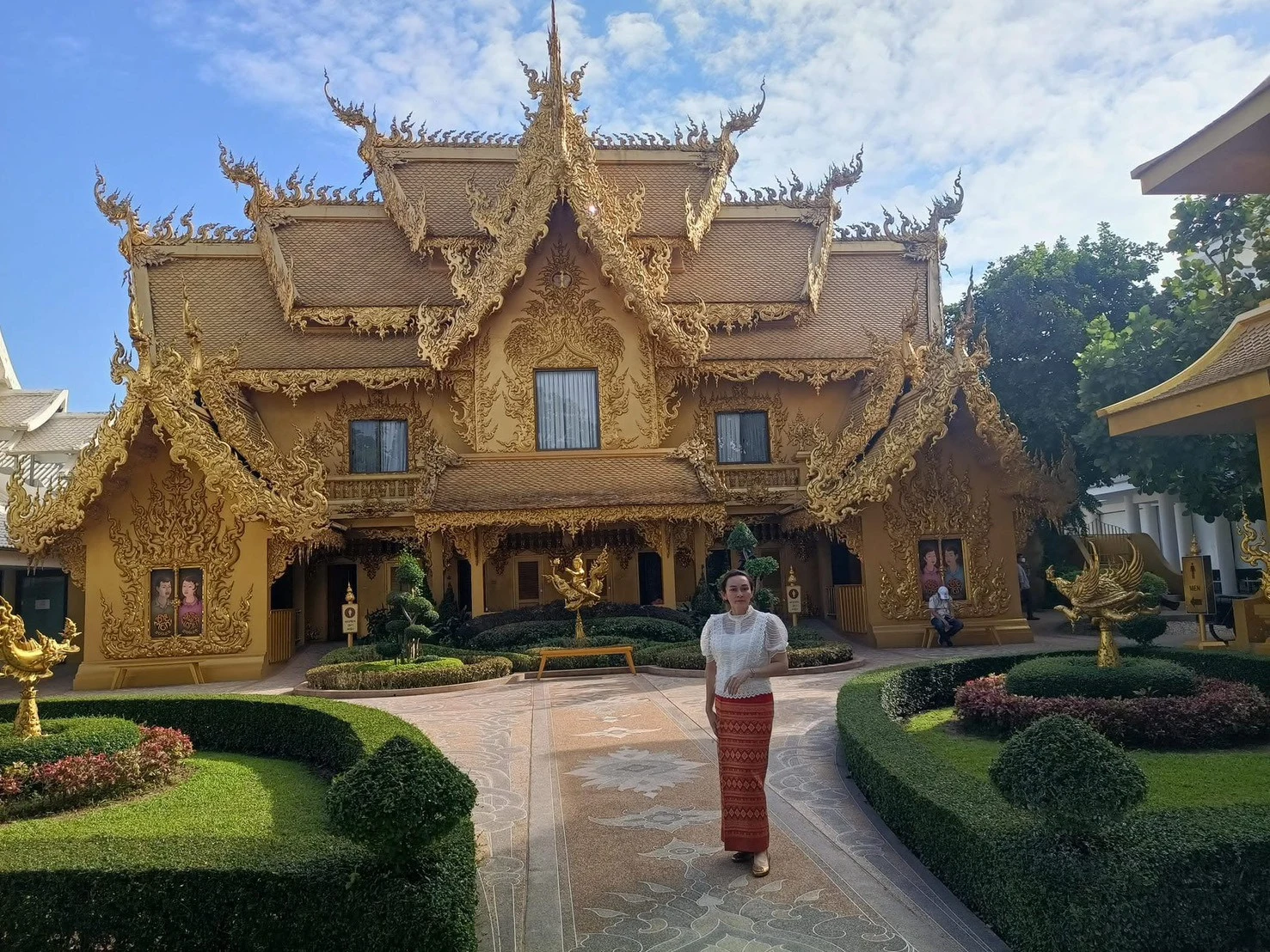 Chiangrai white ,blue,red temple & lalita cafe — gallery photo 5