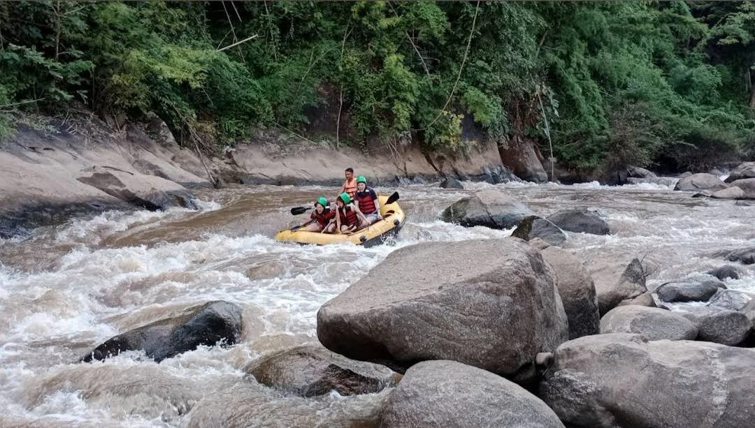 Sticky waterfall & white water rafting — gallery photo 1
