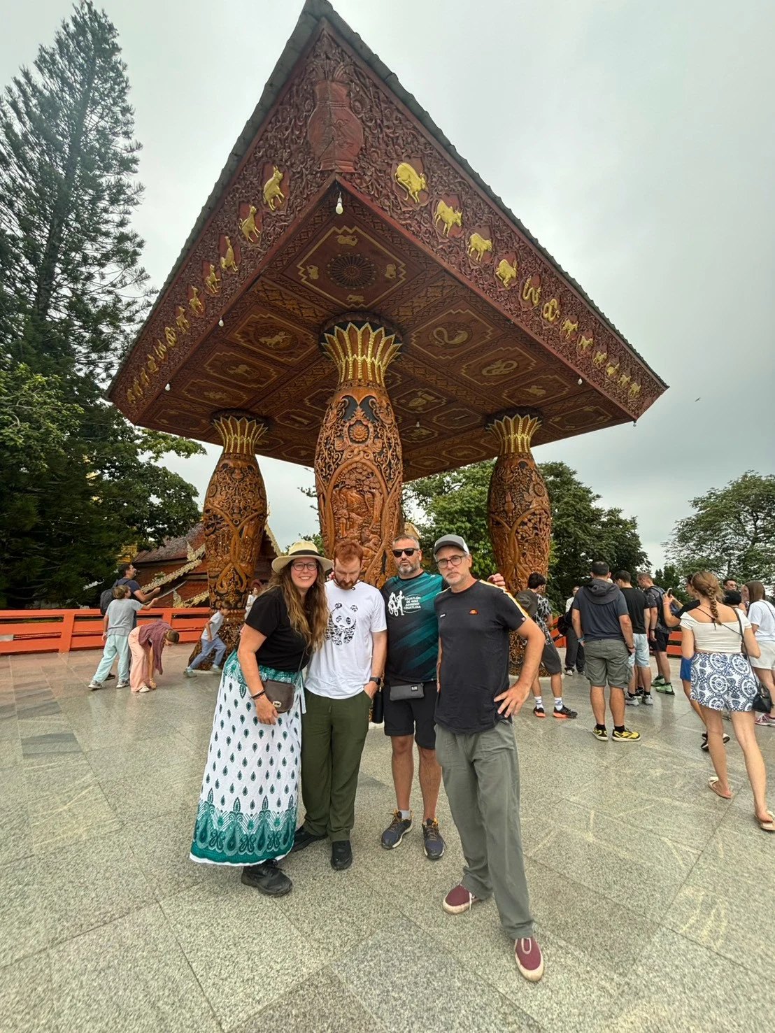 Wat phratat doi suthep& elephant sanctuary — gallery photo 9